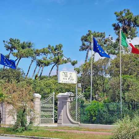 Hotel Villa Elsa Marina di Massa Kültér fotó